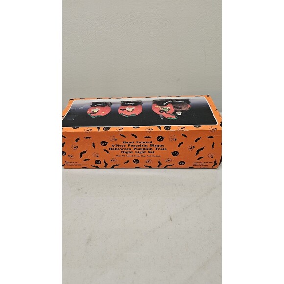 Vintage Porcelain Spooky Haunted Haven Halloween Pumpkin Train Night Light Set - Picture 2 of 8
